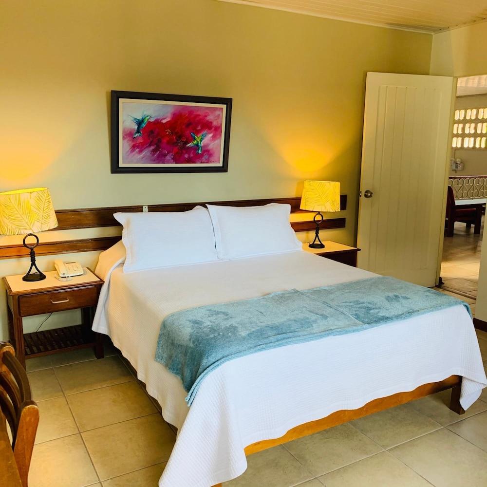 Hotel Acosta Iquitos Exterior photo